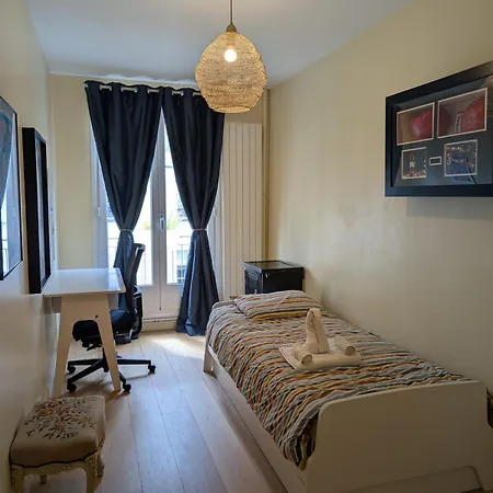 Appartement 3 Or 4 Bedroom Perfect Location! *