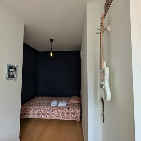 Appartement 3 Or 4 Bedroom Perfect Location!